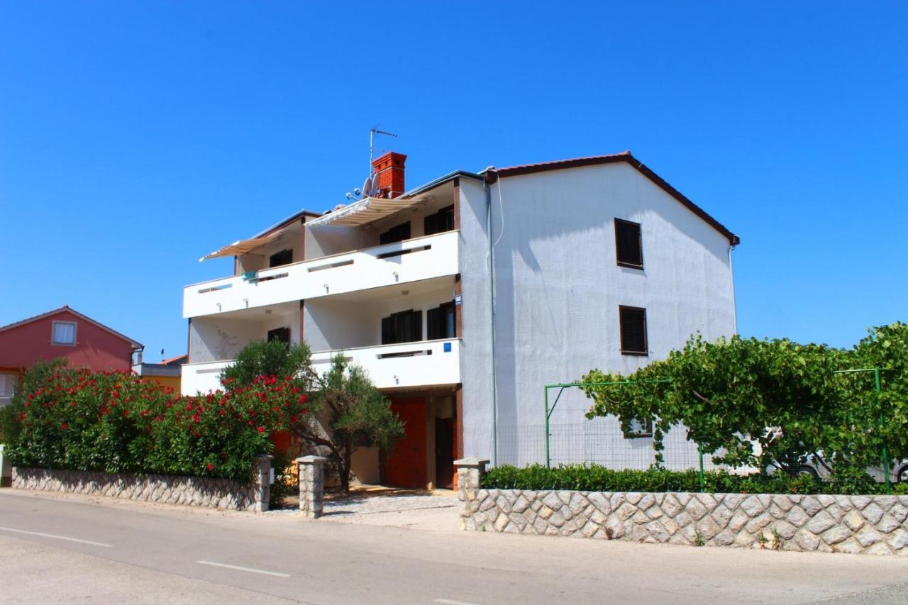 Apartment Arna Крк Экстерьер фото